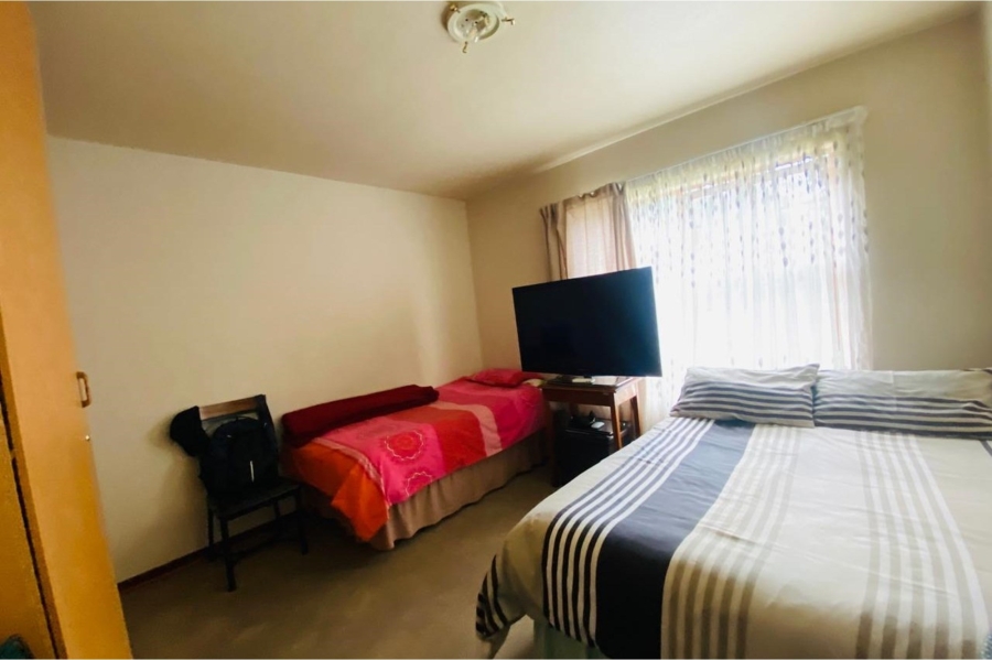 3 Bedroom Property for Sale in Vaalpark Free State